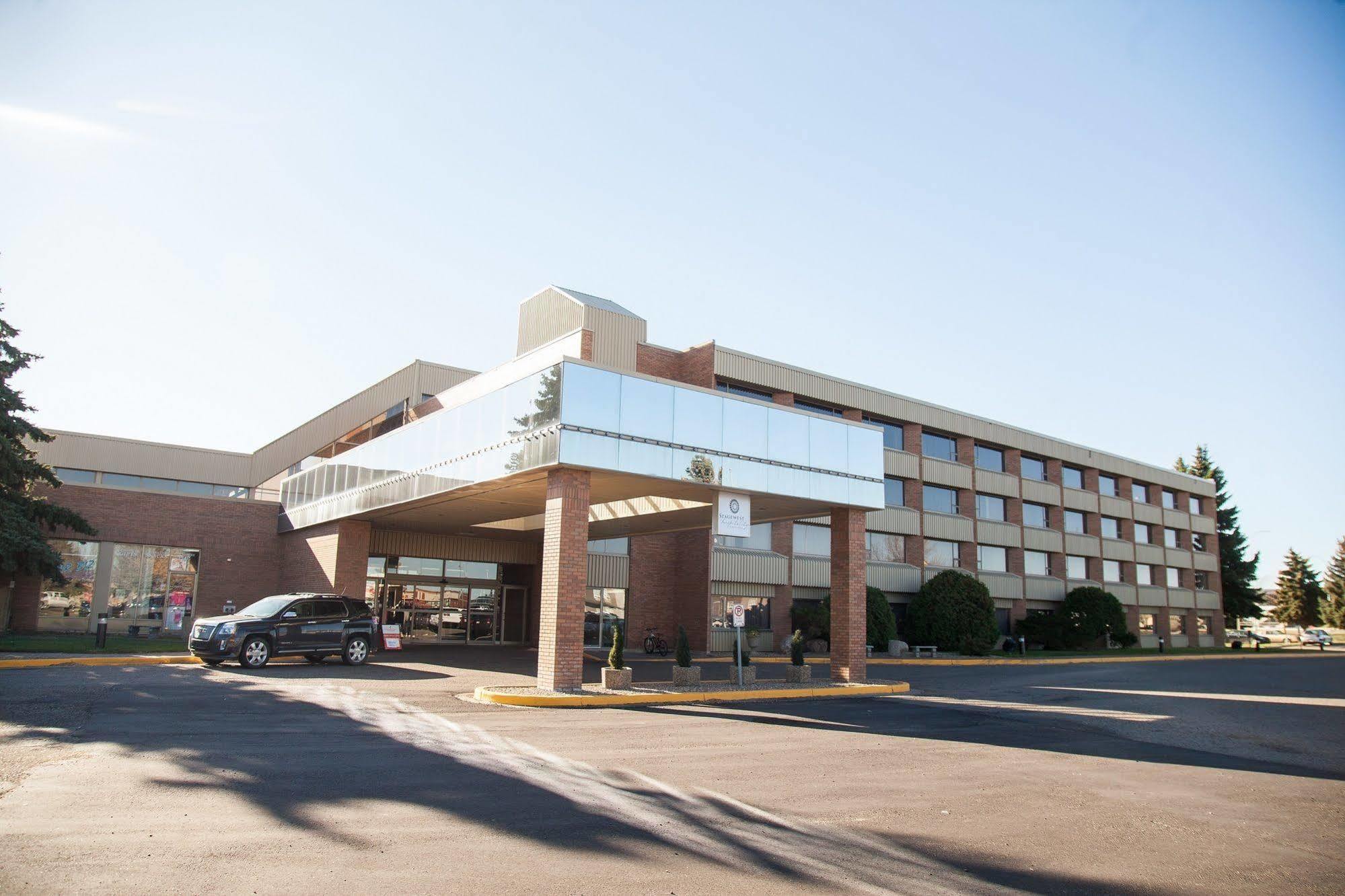 Medicine Hat Lodge, Trademark Collection By Wyndham Exterior photo